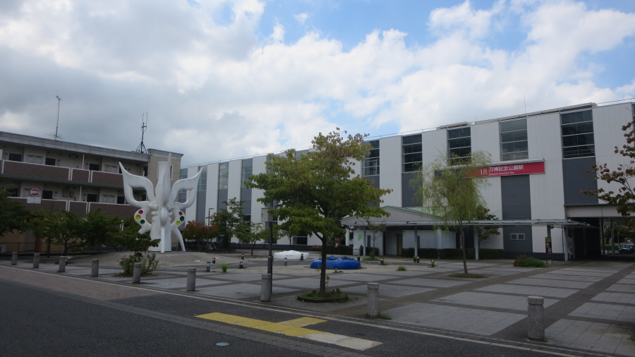 万博記念公園駅
