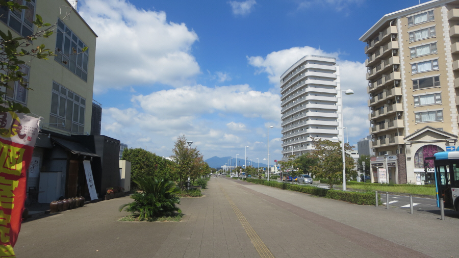 研究学園駅から筑波山