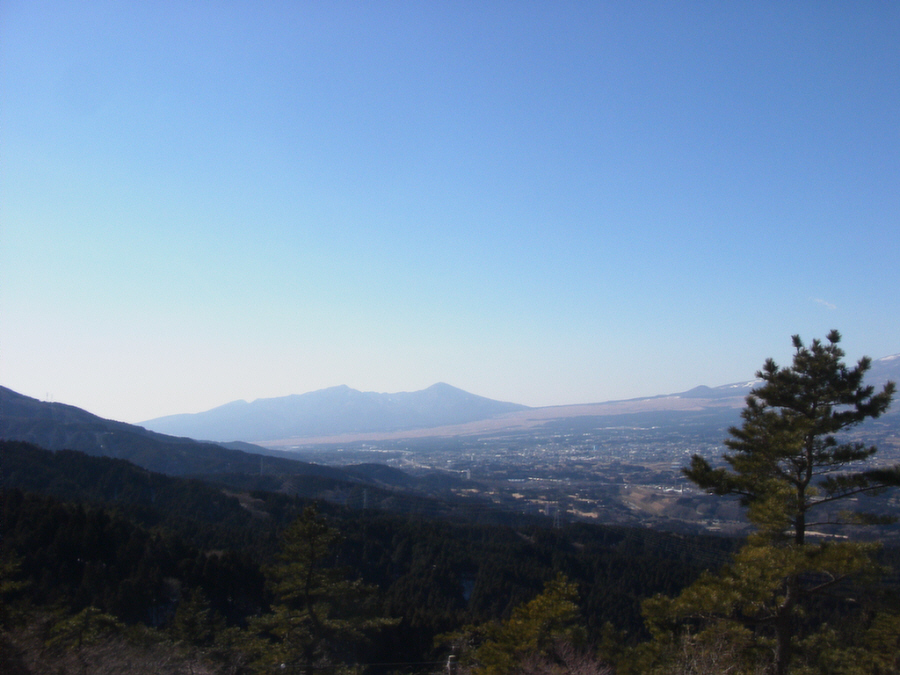 足柄峠から愛鷹山