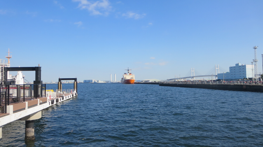 しらせ　in　横浜