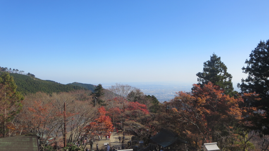 阿夫利神社　下社から伊勢原市街